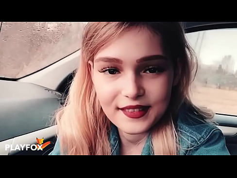 ❤️ Ilmaha kacsiga leh ayaa si farxad leh u nuugay kaadhka dhimista Galmada dabada ❌