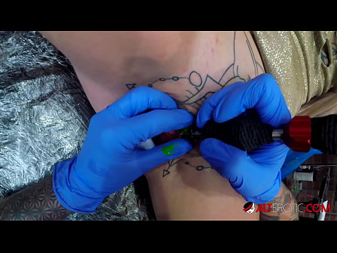 ❤️ Sully Savage oo aad u tattooed ayaa Kintirkeeda ku sawirtay tattoo Galmada dabada ❌